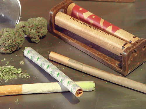 Blunt and Joint Rolling Machines